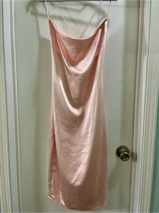 Dresses & Skirts - Silky Pink Formal Dress